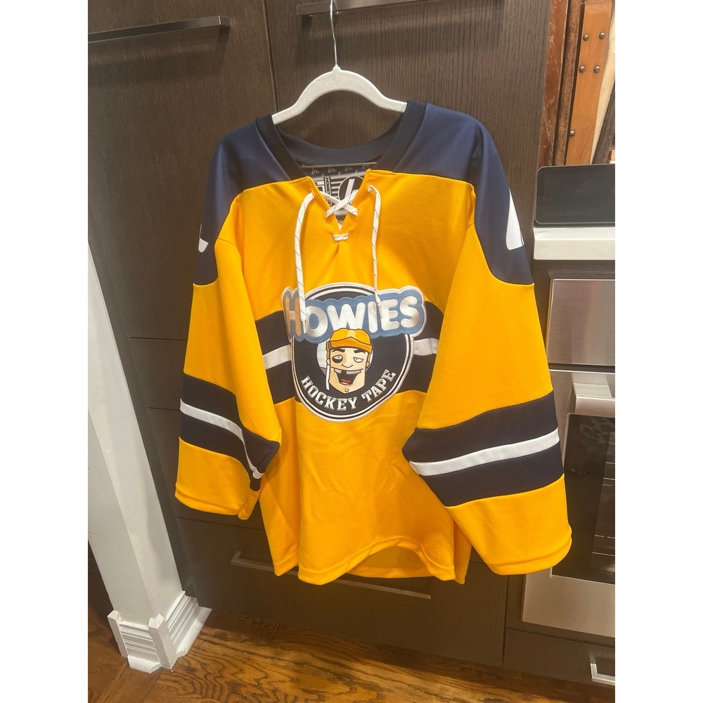 HOWIES PRO STOCK SWEATER jersey mens medium nwot